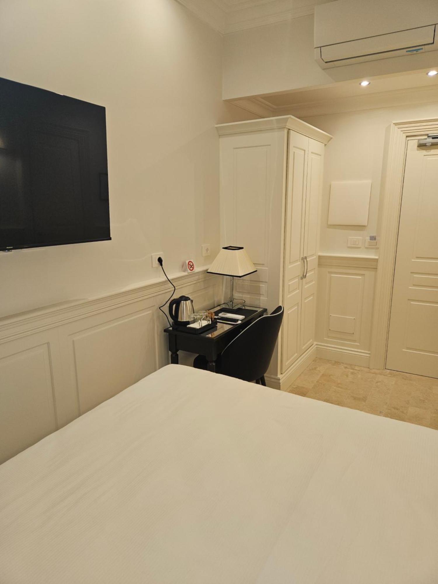 Aca Hotel Viminale Rome Exterior photo